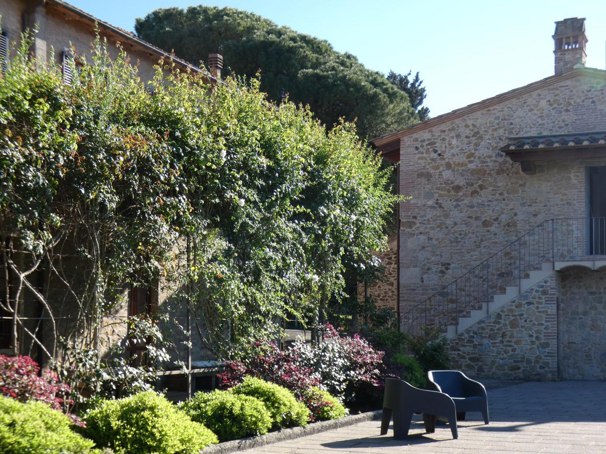 Agriturismo Le Case Di San Vivaldo Montaione Exterior photo